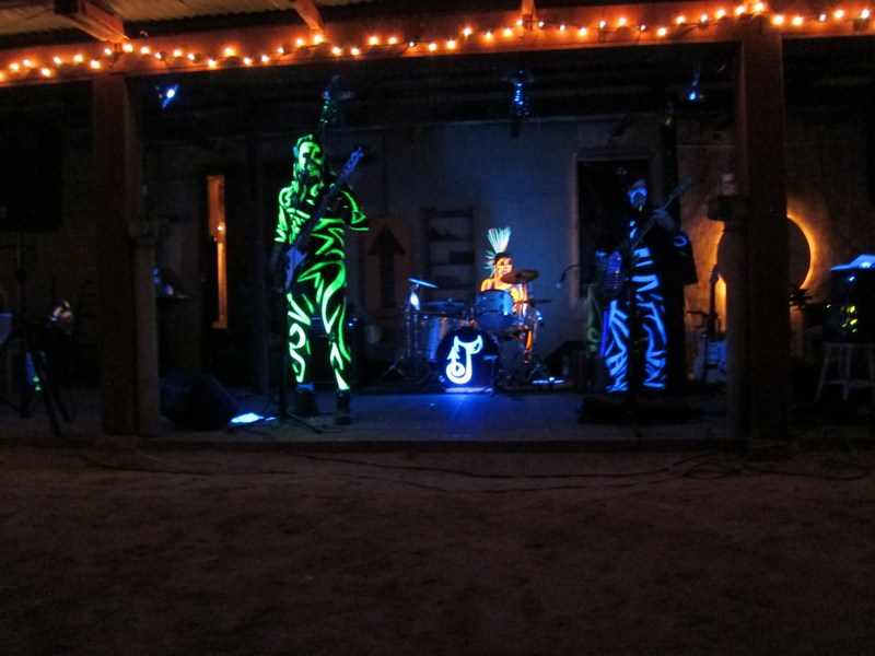 24-Glow-Oracle-AZ-2014