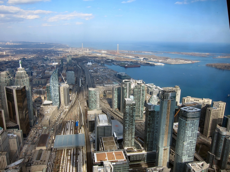 46-toronto-cn-tower