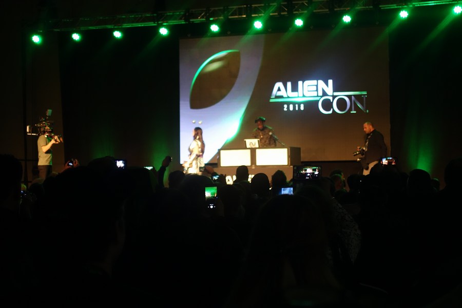 23-alien-con