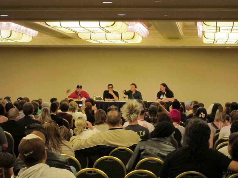091-ZomBcon-2011