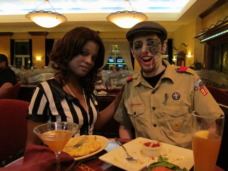 096-ZomBcon-2011