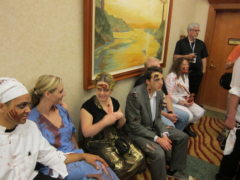 099-ZomBcon-2011